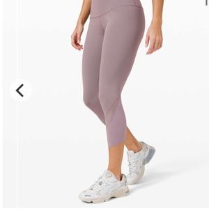 NWT lululemon wunder under crop luxtreme 23”
